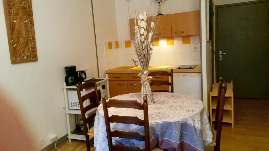 Teeraya Appartement Honfleur Buitenkant foto