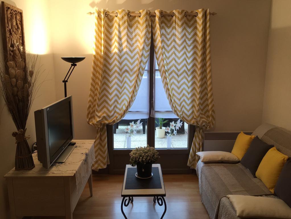 Teeraya Appartement Honfleur Buitenkant foto